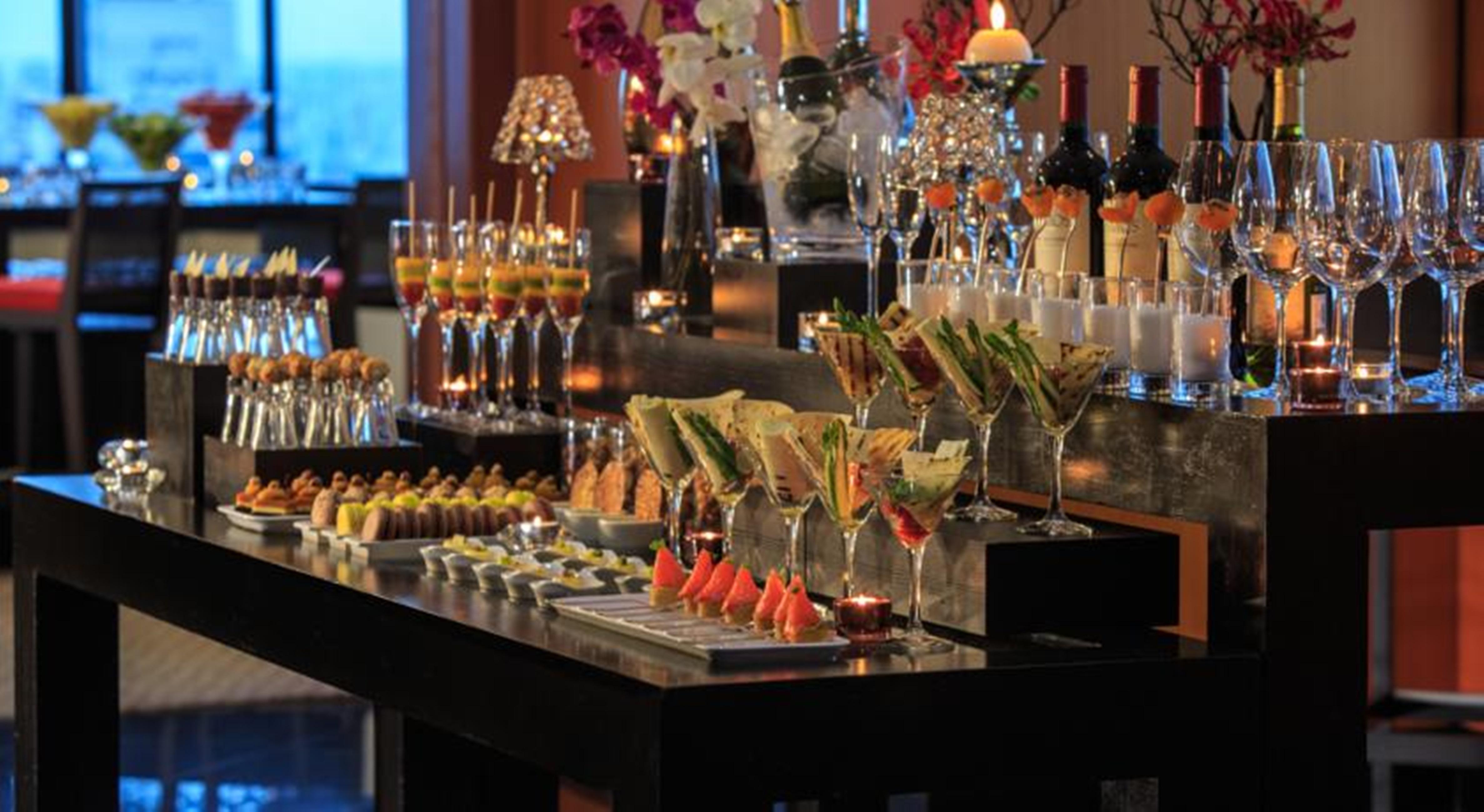 Renaissance Sao Paulo Hotel Bagian luar foto A cocktail buffet