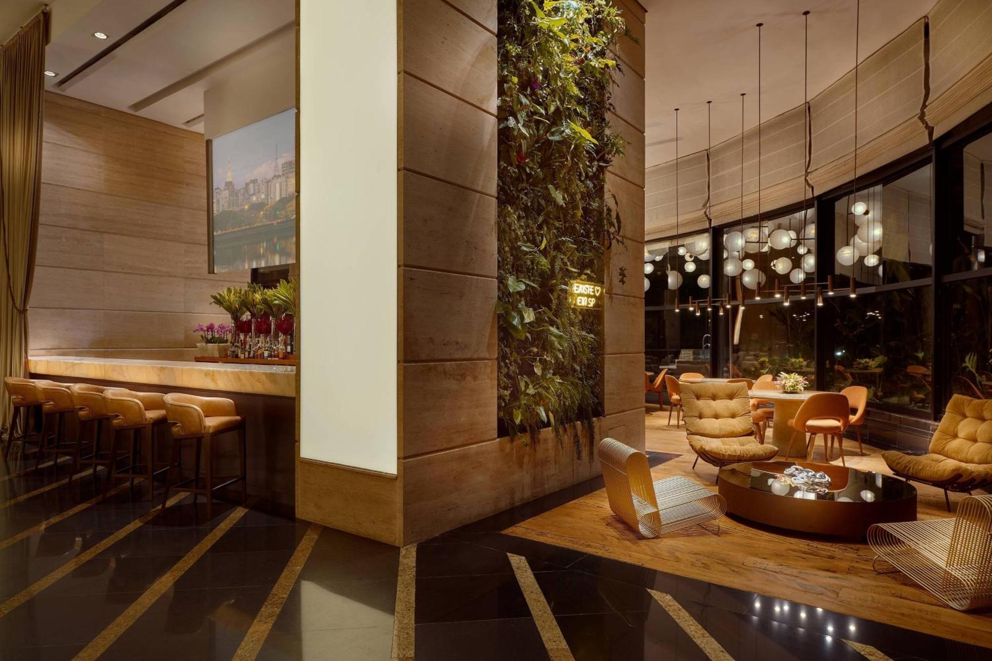 Renaissance Sao Paulo Hotel Bagian luar foto The lounge at the airport