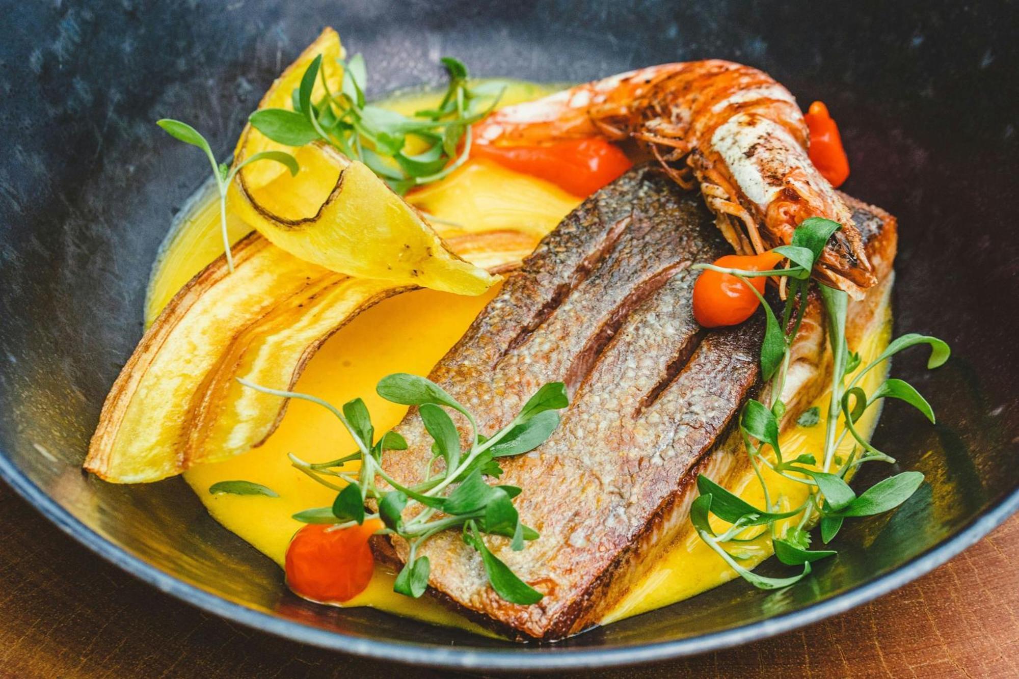 Renaissance Sao Paulo Hotel Bagian luar foto A dish of fish and plantain